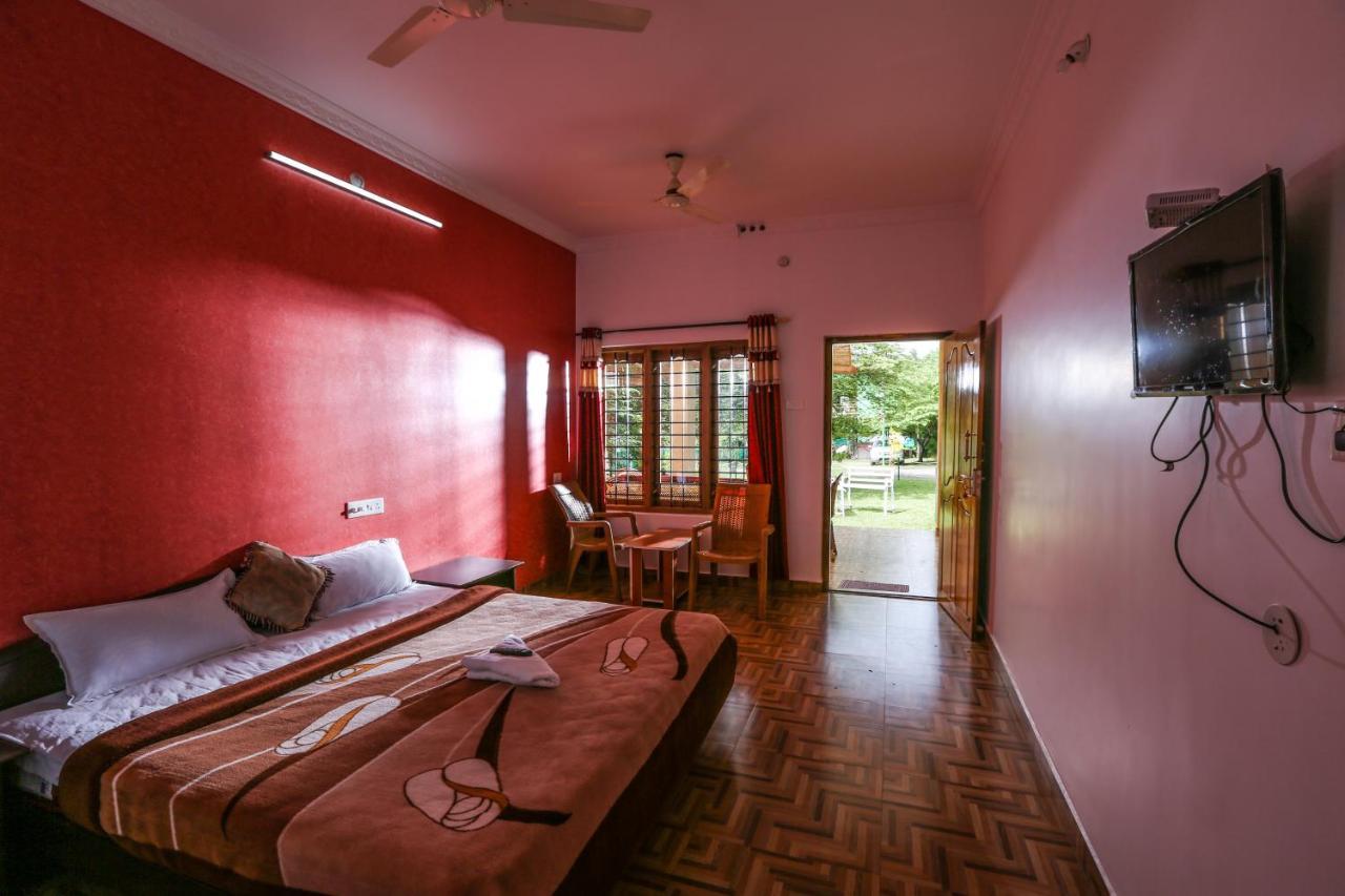 The Midway Jungle Resort Masinagudi Buitenkant foto