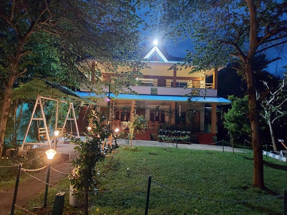 The Midway Jungle Resort Masinagudi Buitenkant foto