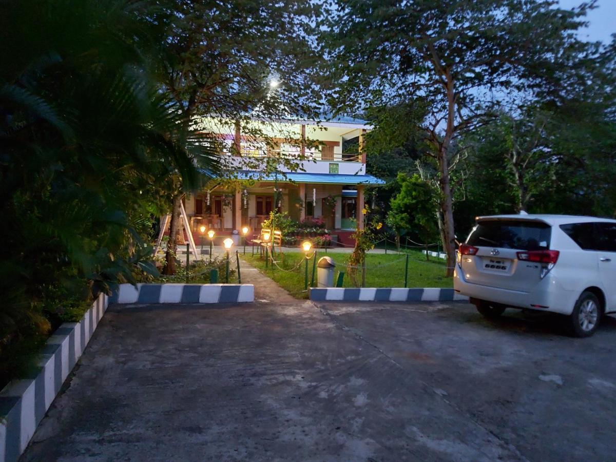 The Midway Jungle Resort Masinagudi Buitenkant foto