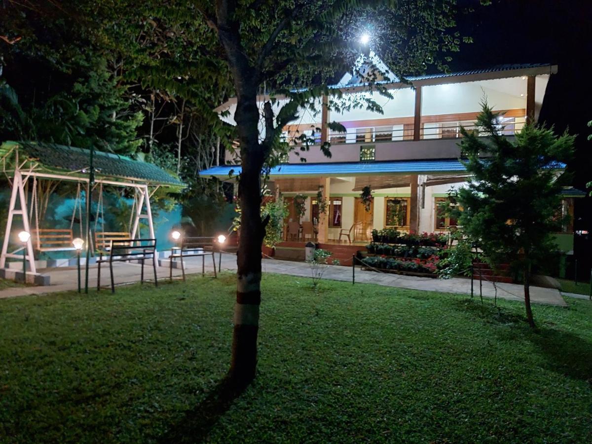 The Midway Jungle Resort Masinagudi Buitenkant foto