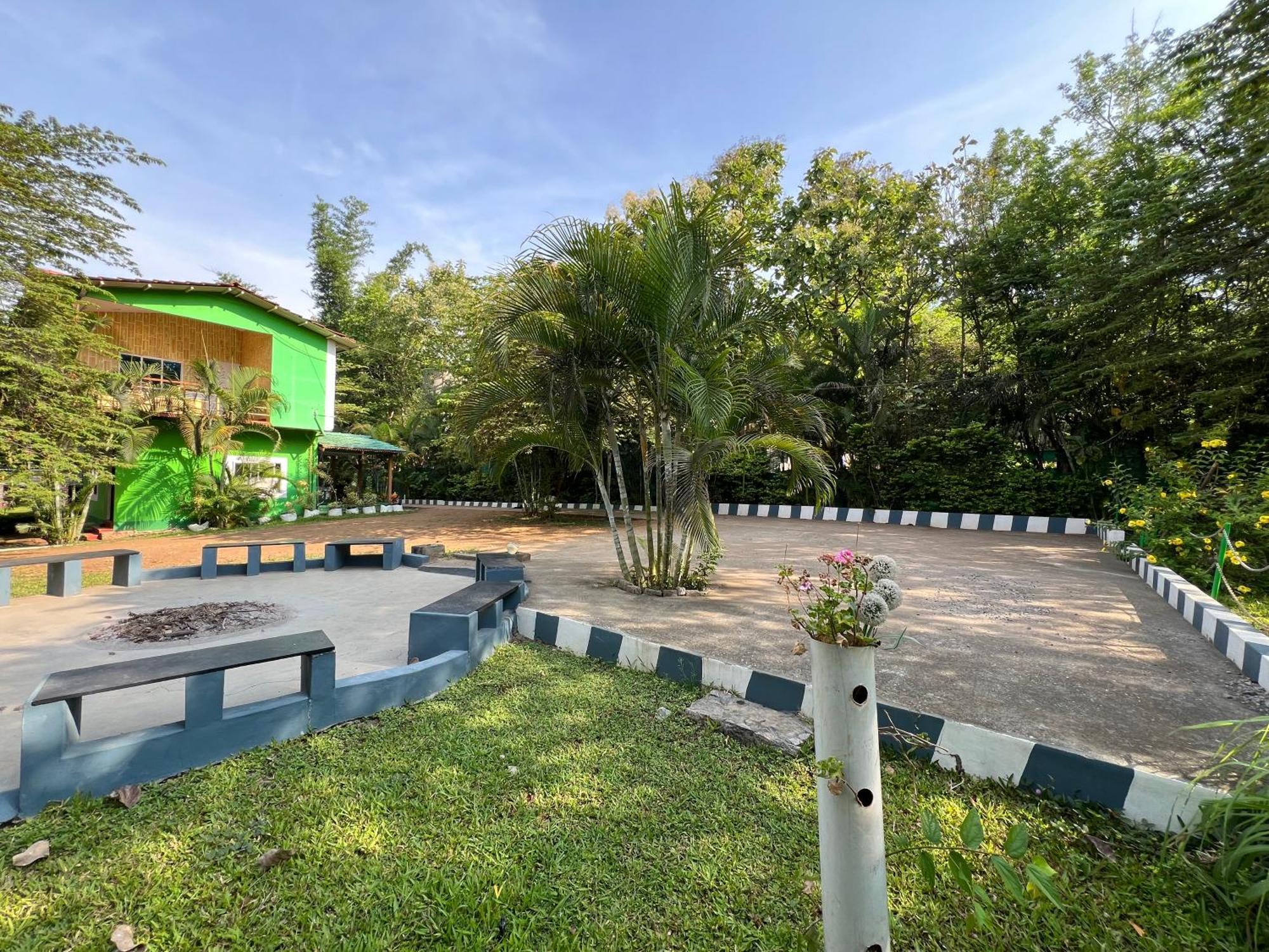 The Midway Jungle Resort Masinagudi Buitenkant foto