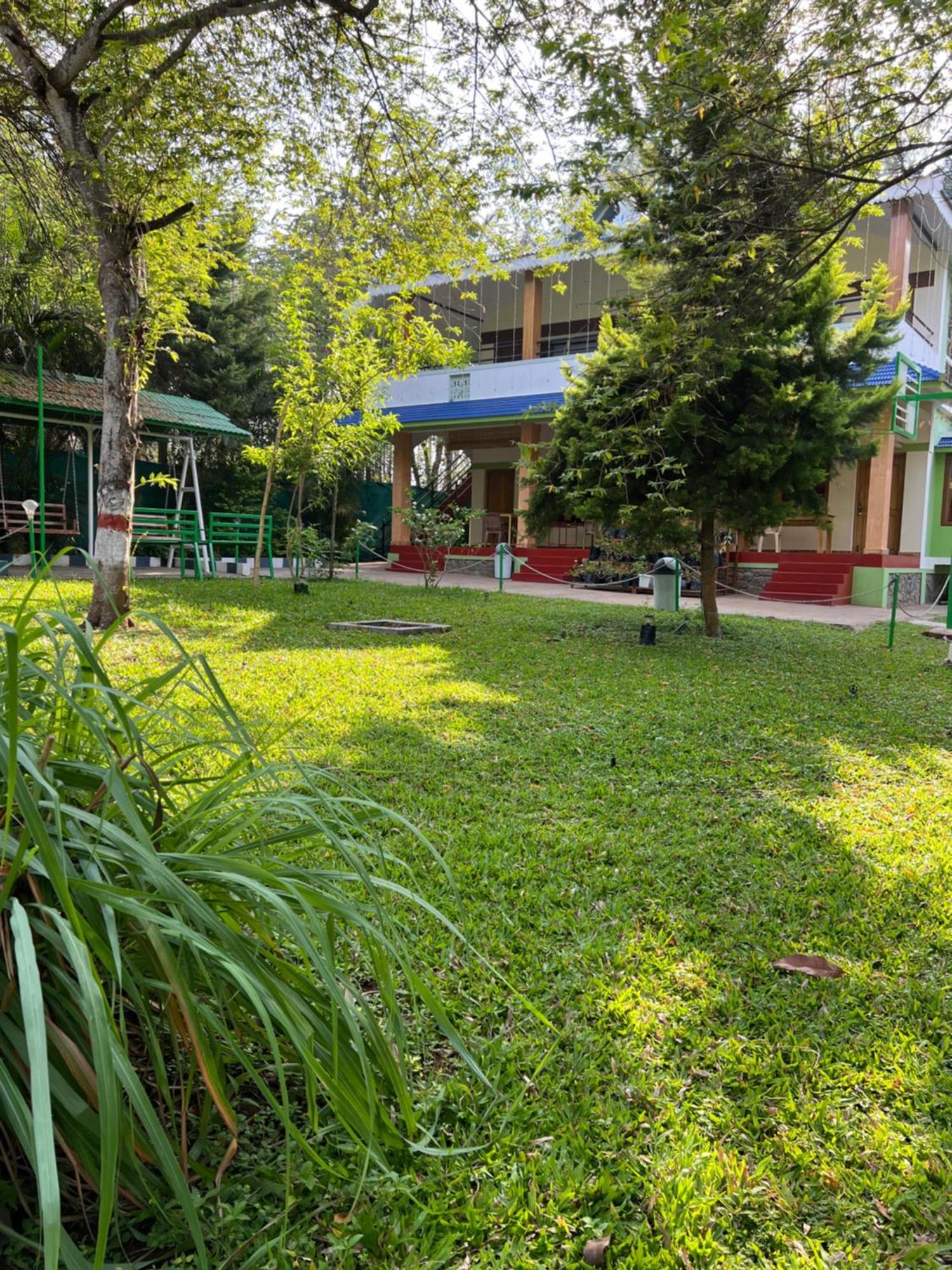 The Midway Jungle Resort Masinagudi Buitenkant foto